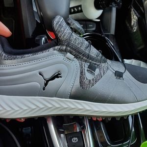 Puma golf shoes! Tag on . Never worn. Size 9